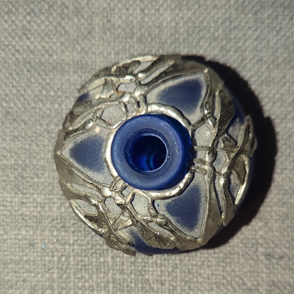 Blue Vases with Silver Detailing - Picture 6 of 9